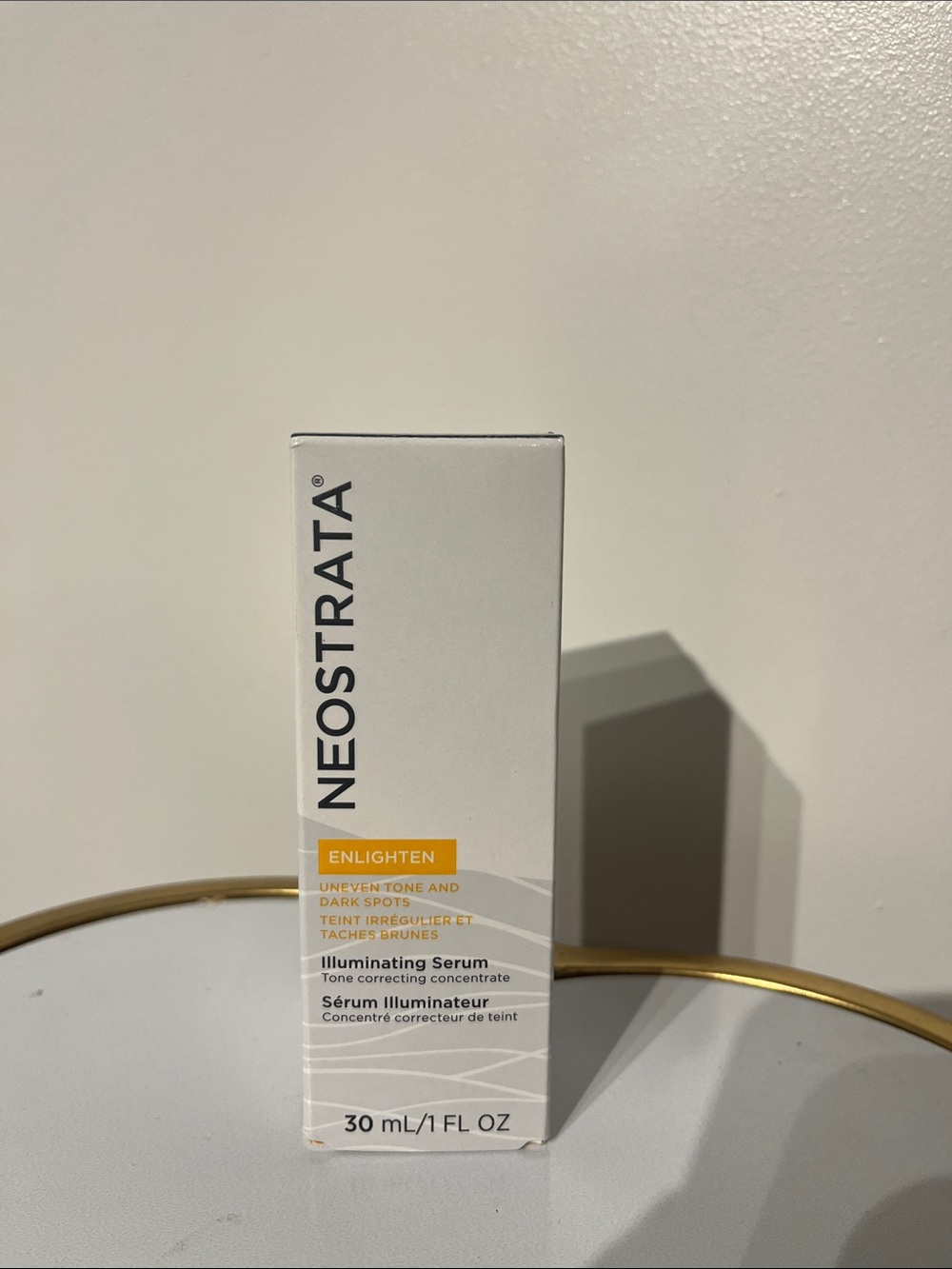 Neostrata Enlighten Illuminating Serum brand new in box 1oz